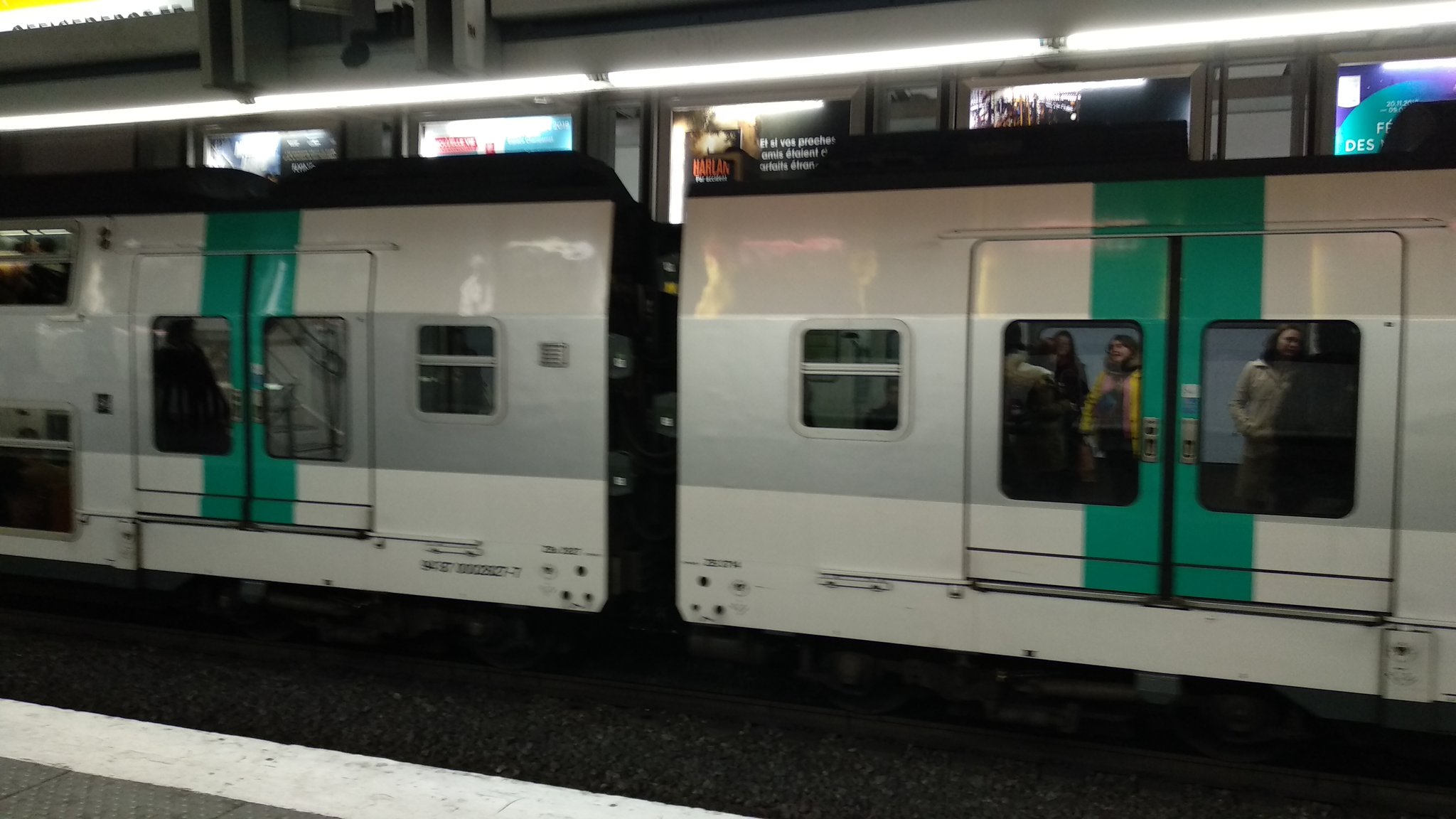 Midiendo Calidad del Aire en el metro subterráneo de París y el RER (tren de dos niveles)