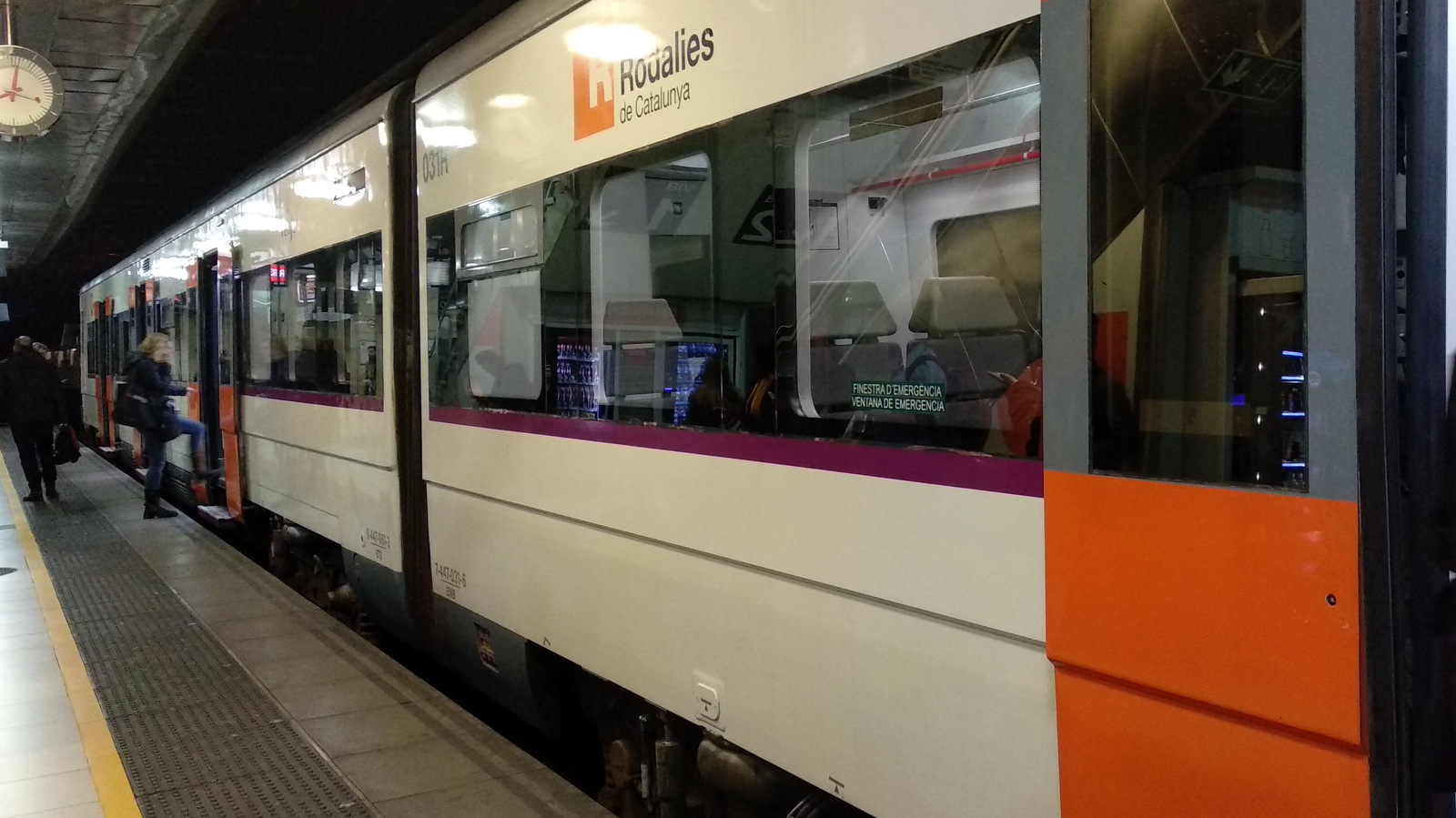 Medición de Calidad del Aire en el metro subterráneo de Barcelona, llegada y arranque