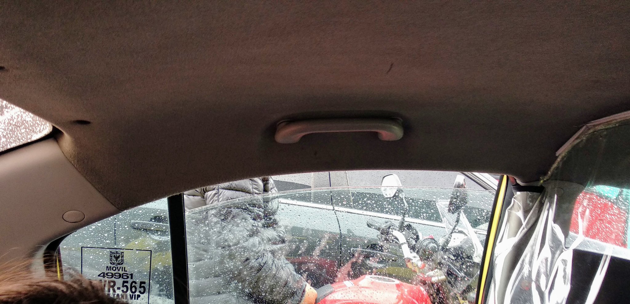 Medición de CO2 dentro de un taxi, altos valores reportados