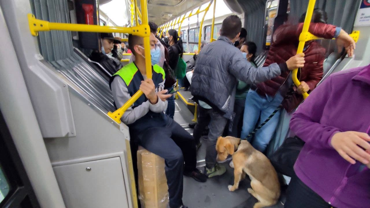 6 viajes en Transmilenio midiendo ventilación