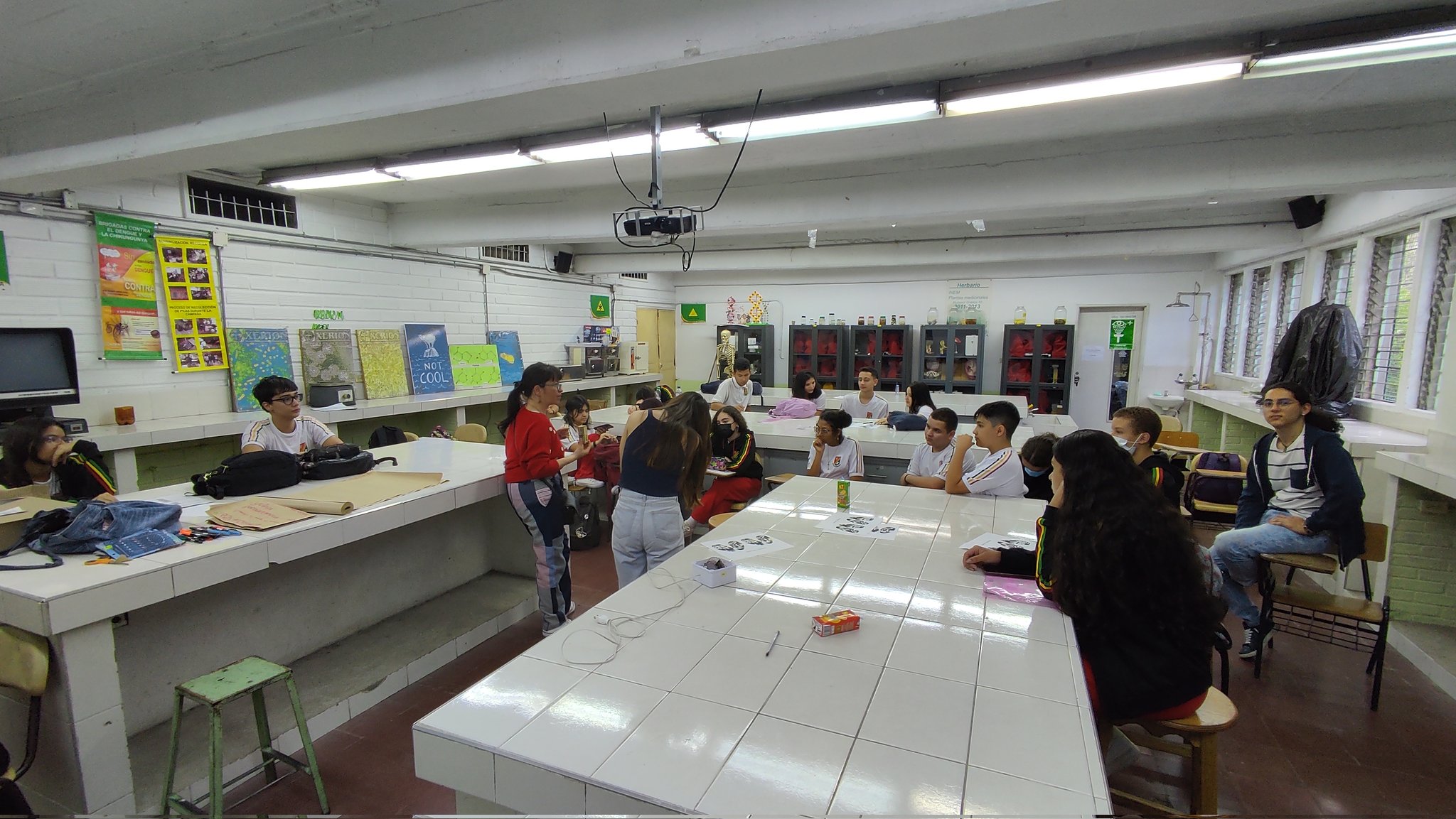 Talleres y conversatorios de #CalidadDelAire en Medellín gracias a fundación Otraparte y el DANO