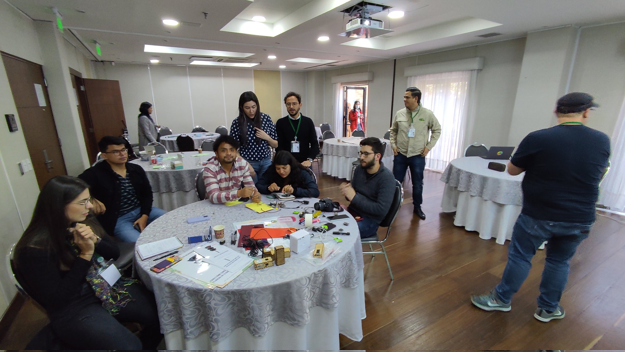 En el Foro internacional ciudadano por el aire limpio dictamos el taller “Ciencia Ciudadana y Sensores de bajo costo”