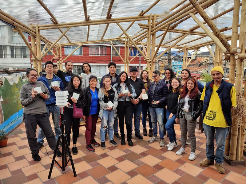 Taller construcción de sensores para nueva red en Puente Aranda
