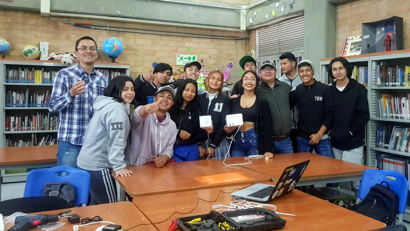Taller sobre sensores de bajo costo y #CalidadDelAire en el Colegio México – Ciudad Bolívar, Bogotá